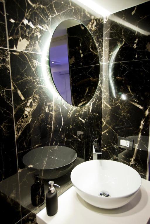 Suite Napoli Sotterranea Con Jacuzzi Экстерьер фото