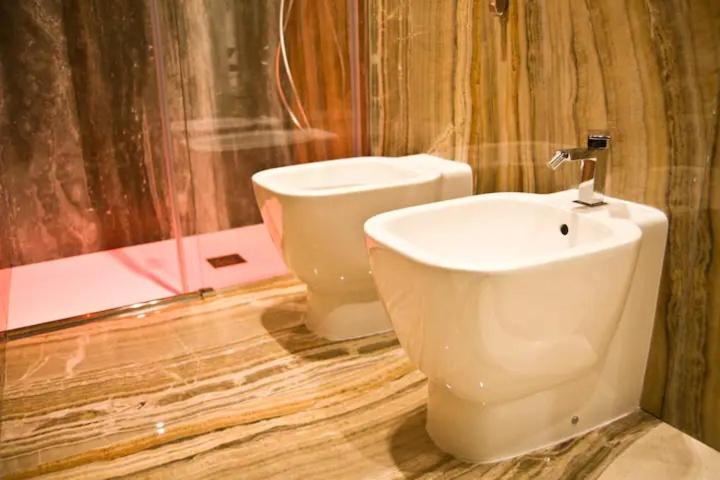 Suite Napoli Sotterranea Con Jacuzzi Экстерьер фото